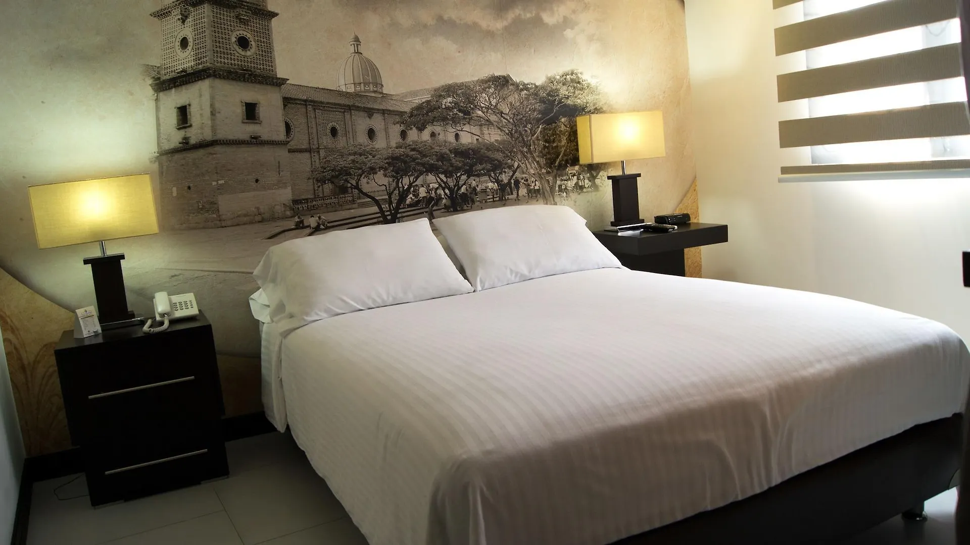 Aw Hotel Puerta De San Antonio Cali