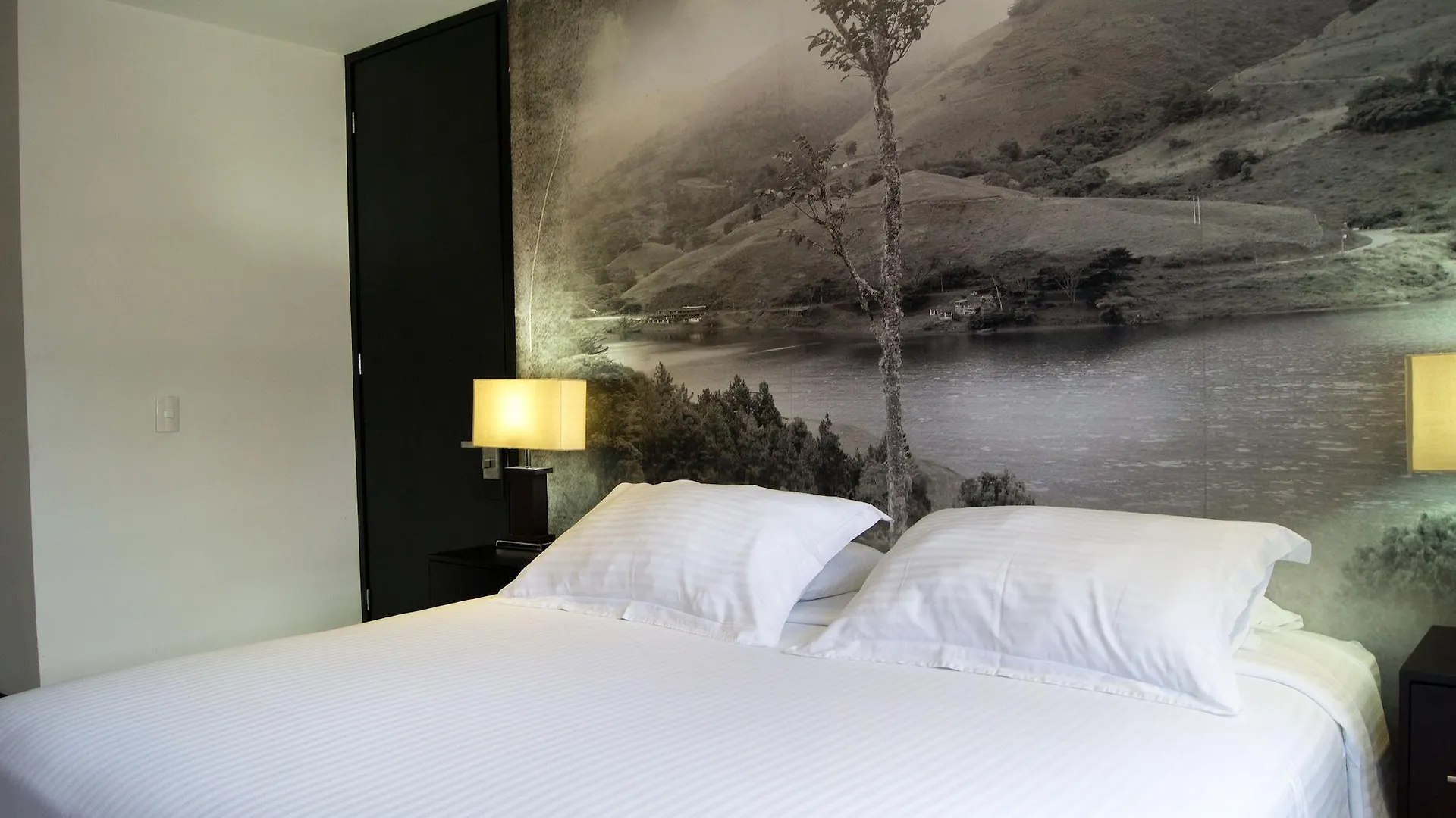 Aw Hotel Puerta De San Antonio Cali