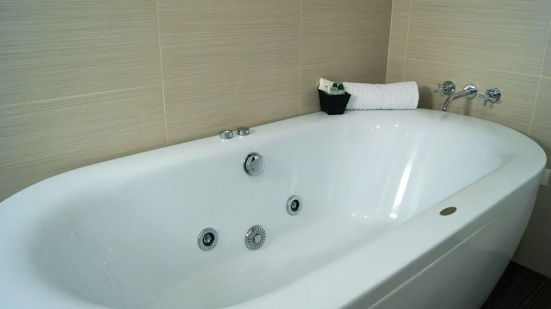 Aw Hotel Puerta De San Antonio Cali