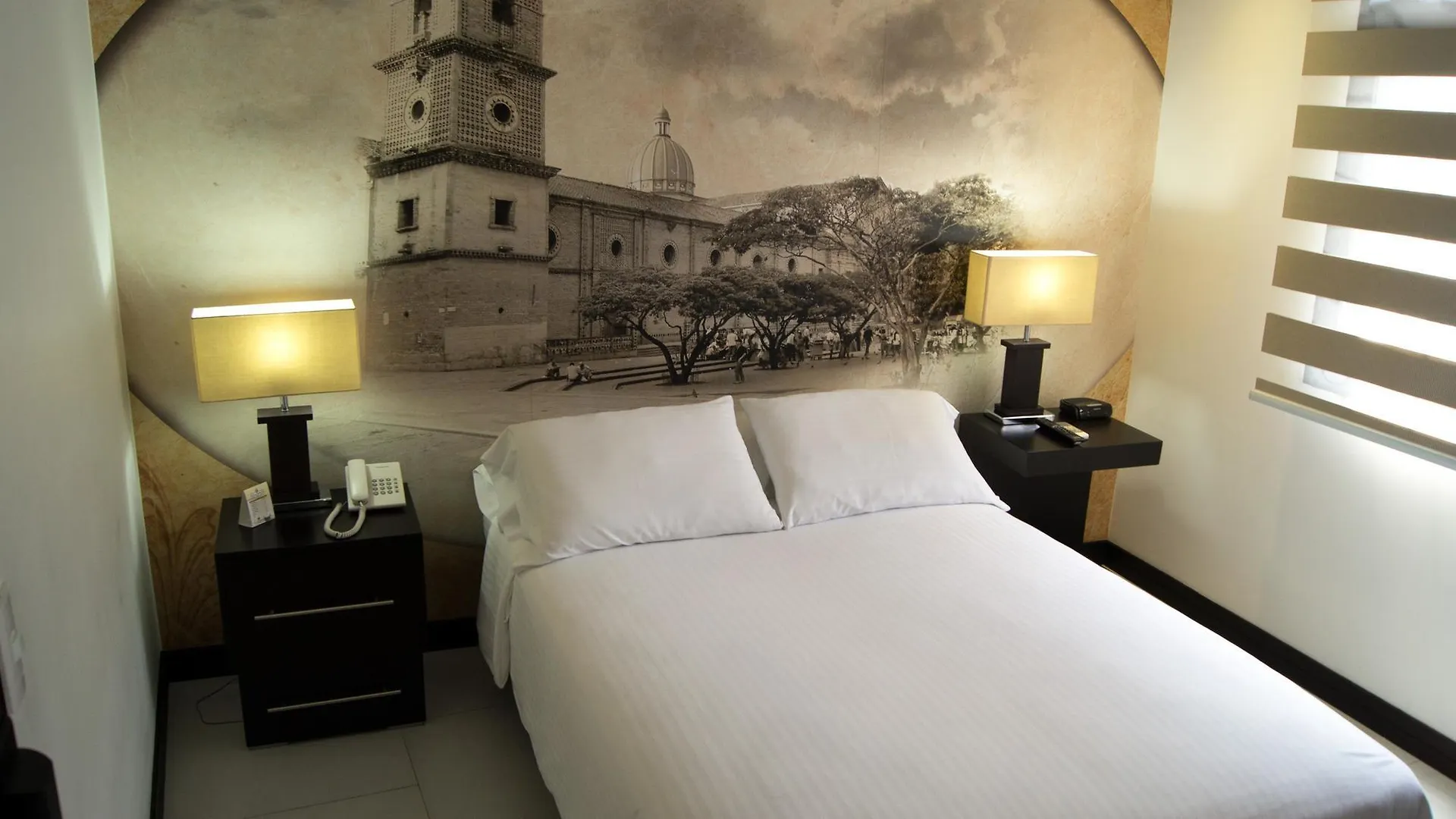 Aw Hotel Puerta De San Antonio Cali